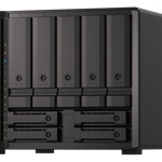 NAS QNAP TS-H973AX-8G-US 9 Bahias/ 5 de 3,5 4 de 2,5/ Nucleo Cuadruple 2.2GHZ/ 8GB DDR4 SODIMM Hasta 64GB/2 PTO 2,5 GBE/ 1 PTO 10 GBE/ USB 3.2 X3/ Hotswap/ No Incluye Discos