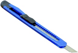 Cutter celica plastico chico 17cms/ navaja 18mm, CO-120