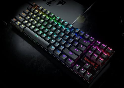 Teclado Mecanico TKL Redragon Kumara K552-KR-SP Rainbow/ Switch Red/ Color Negro