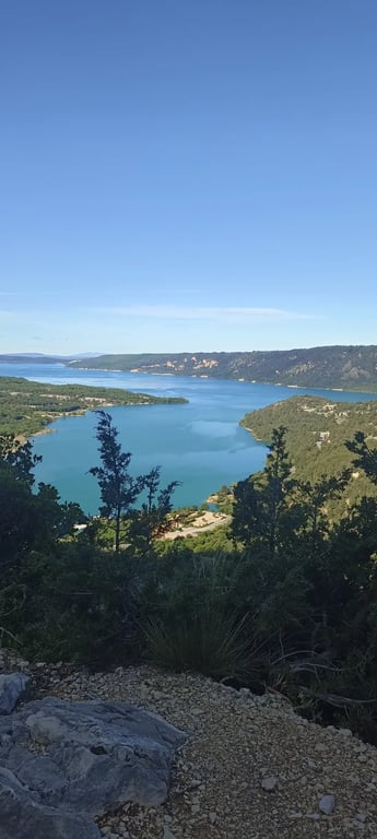 Rompre la solitude par le partage et le dialogue