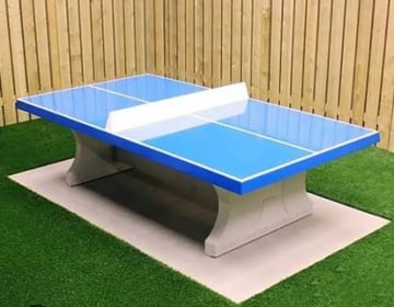 Ping-pong en extérieur 
