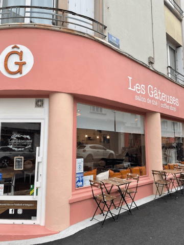 Goûter au salon de thé «les gâteuses »