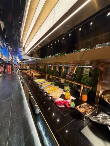 Manger à l'odyssée (buffet à volonté)