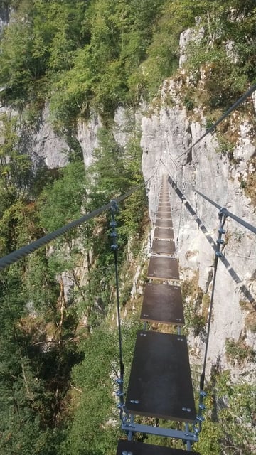 via ferrata : Les gorges du Cé