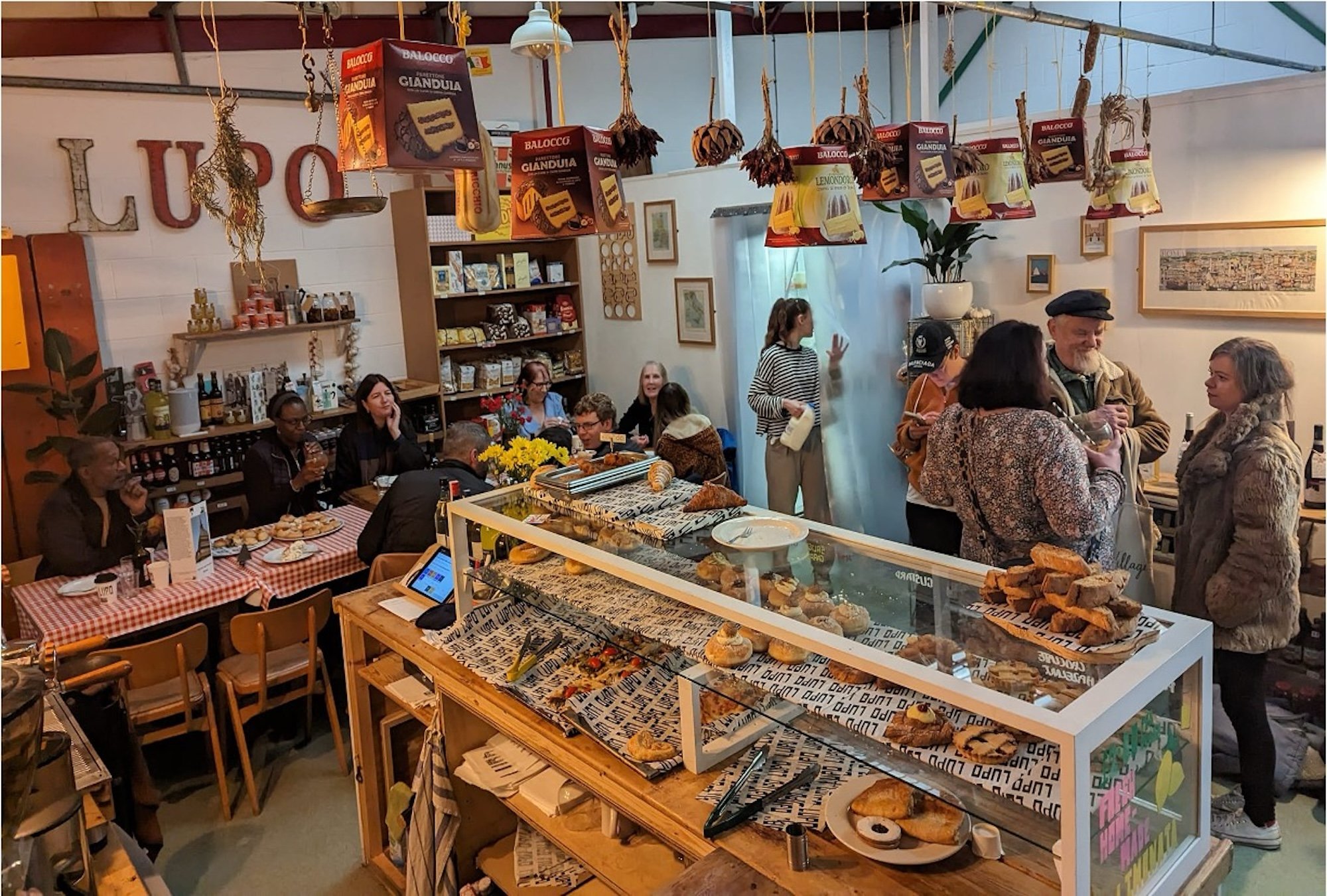 Lupo Cafe Italiano in Prestwich