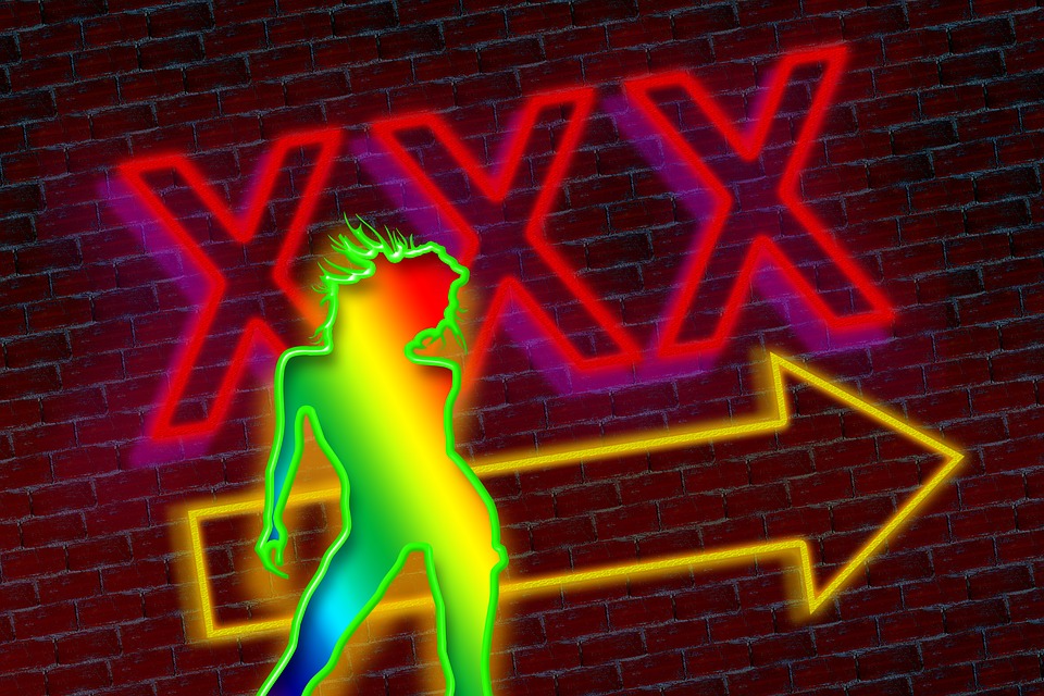 Strip club used models’ images without consent