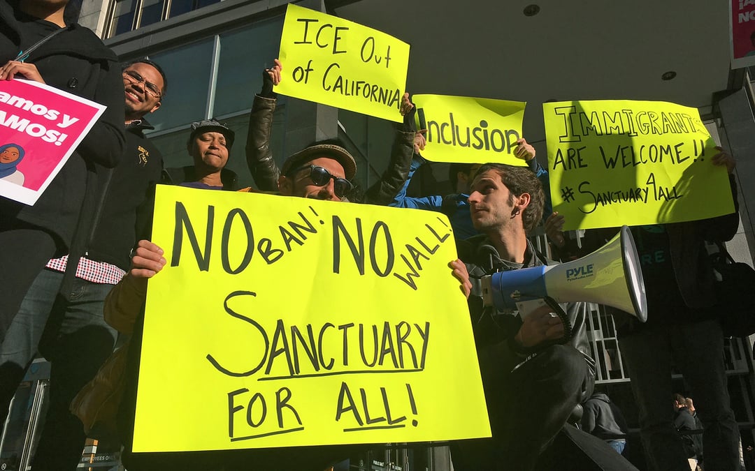 Judge blocks Trump efforts to defund sanctuary cities