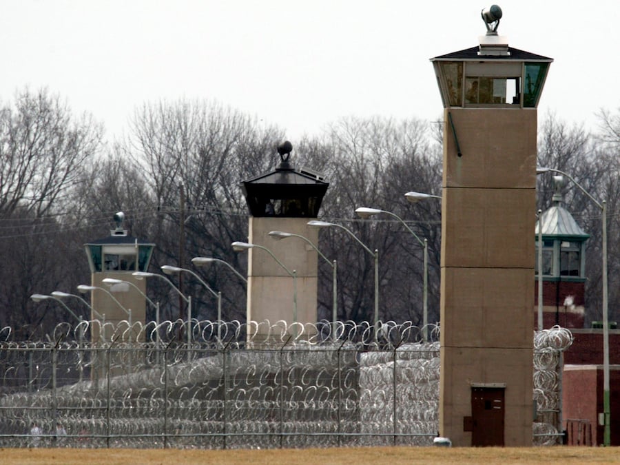 South Carolina court weighs death row inmates’ challenge to firing squad, electric chair