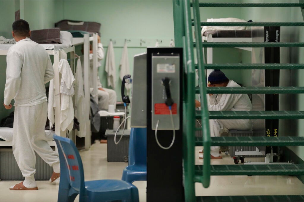 Health Expert Calls ICE Detention Center’s Covid-19 Practices ‘Cruel ...