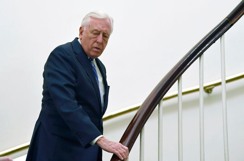 Maryland voters tap Hoyer’s hand-picked successor, incumbents in Democratic primaries