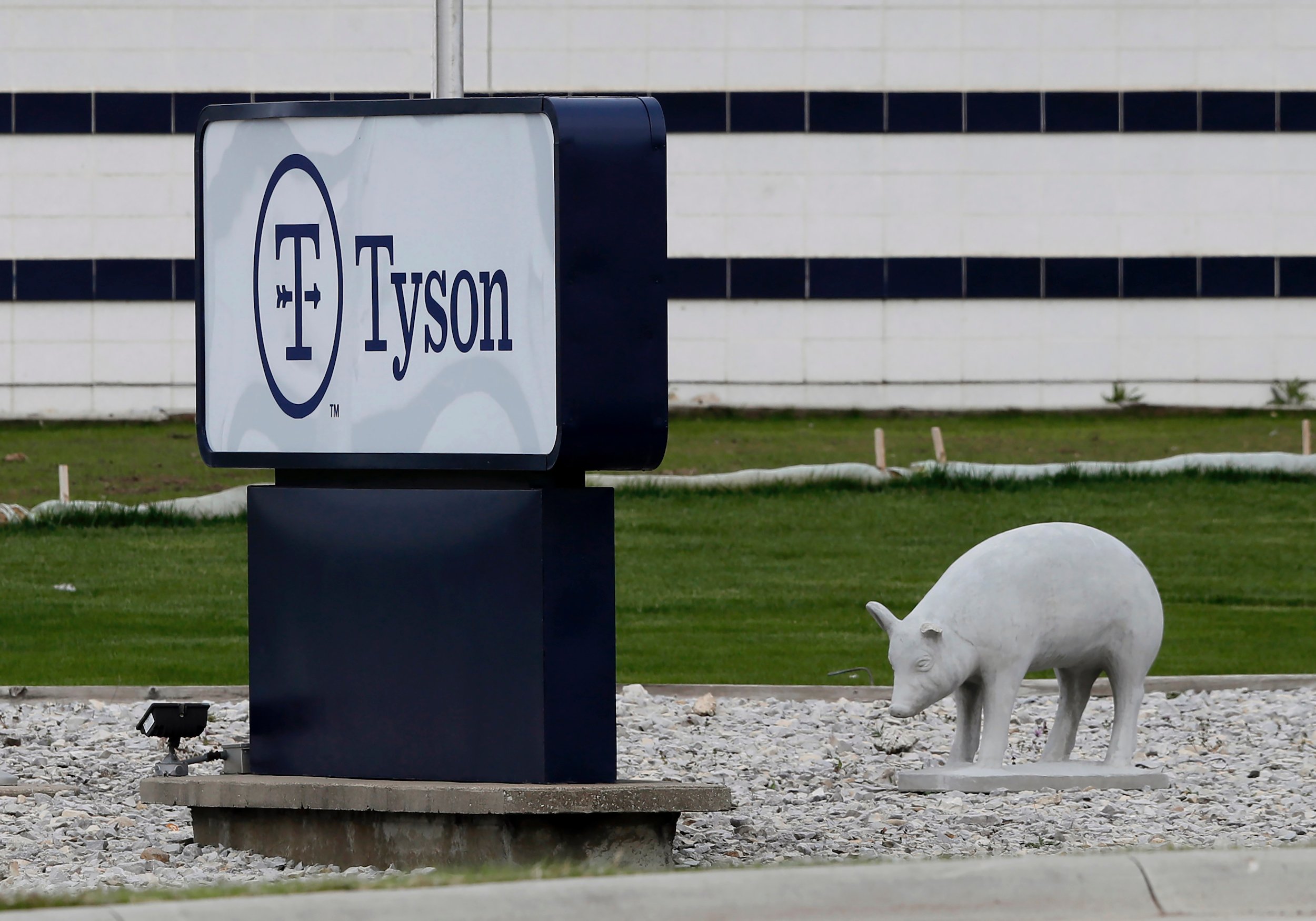 Tyson employees Courthouse News Service
