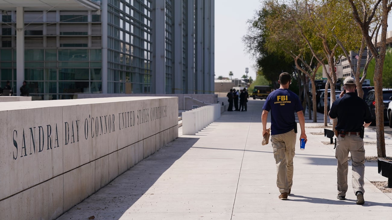 Jury returns mixed verdict in Phoenix malicious prosecution trial 