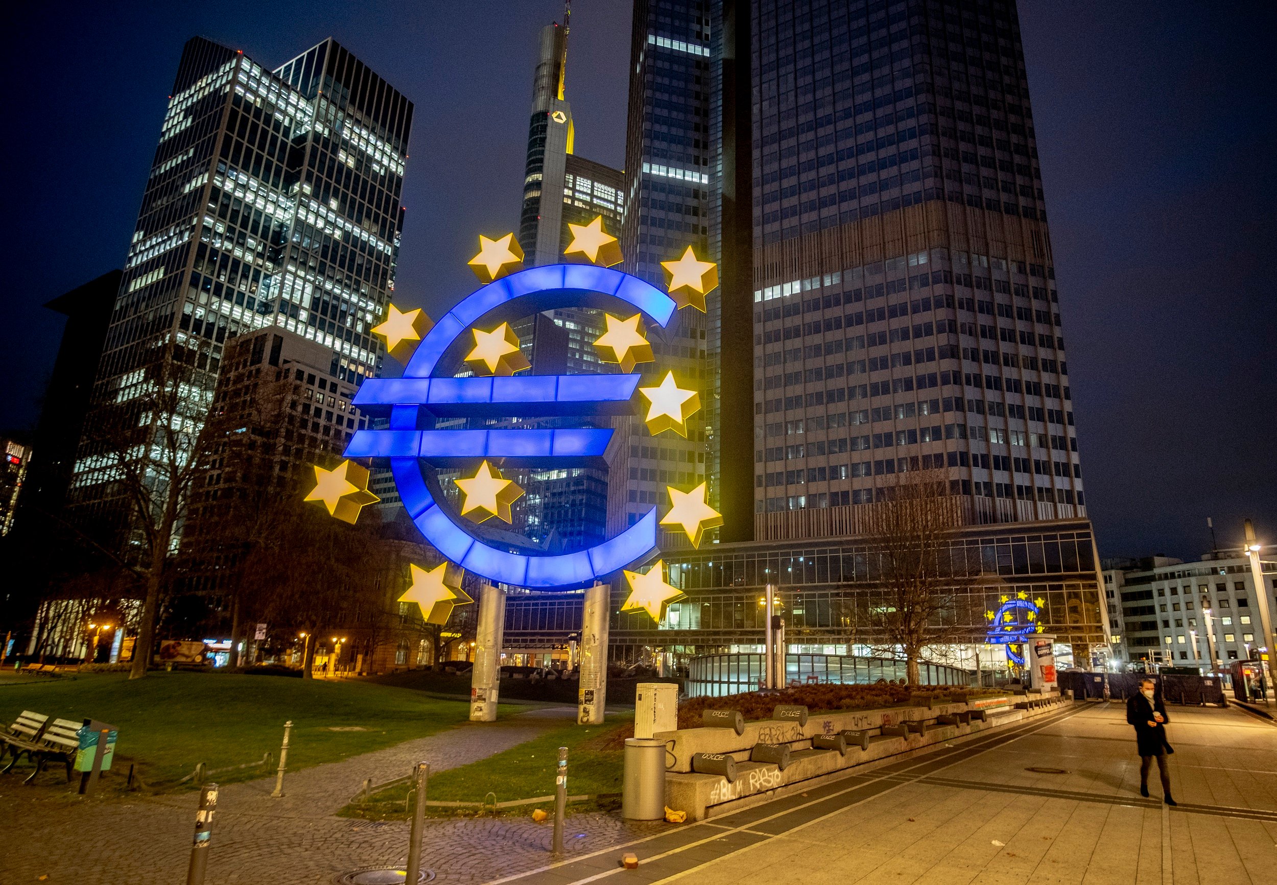 European Central Bank, seeing no signs of recession, cuts interest