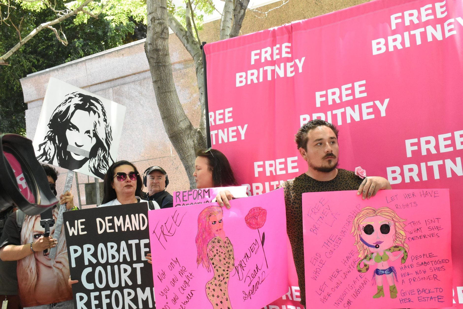Britney Spears Compares Dad to Sex Trafficker During Conservatorship  Hearing | Courthouse News Service