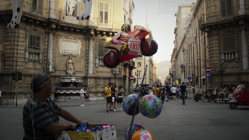 Balloon vendor in Palermo square
