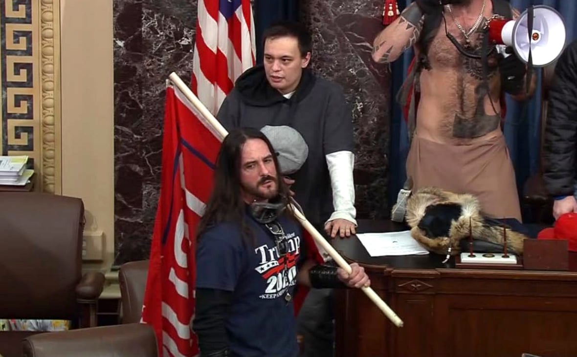 Florida Man Gets 8 Months in First Felony Sentence for Capitol Riot ...