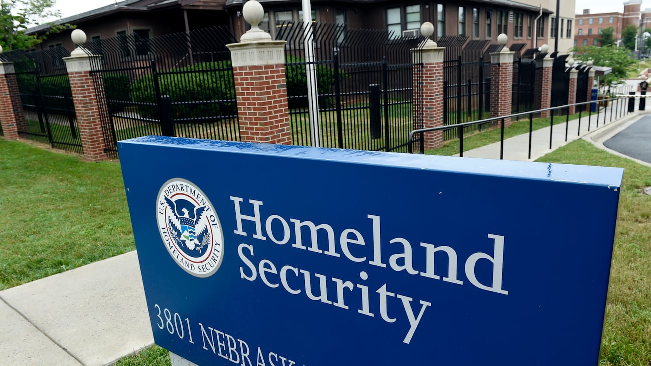 LegalWireDaily — California, Oregon municipalities ask to block Trump’s DEI, immigration grant conditions