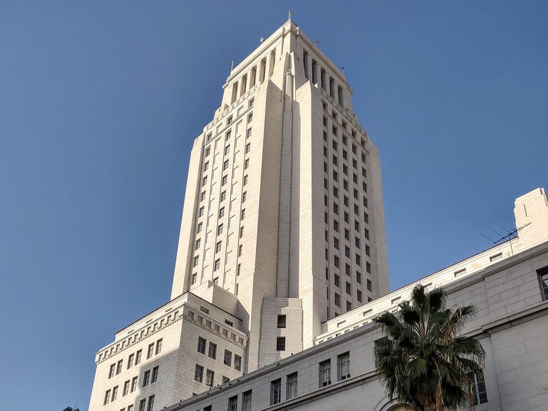 www.courthousenews.com