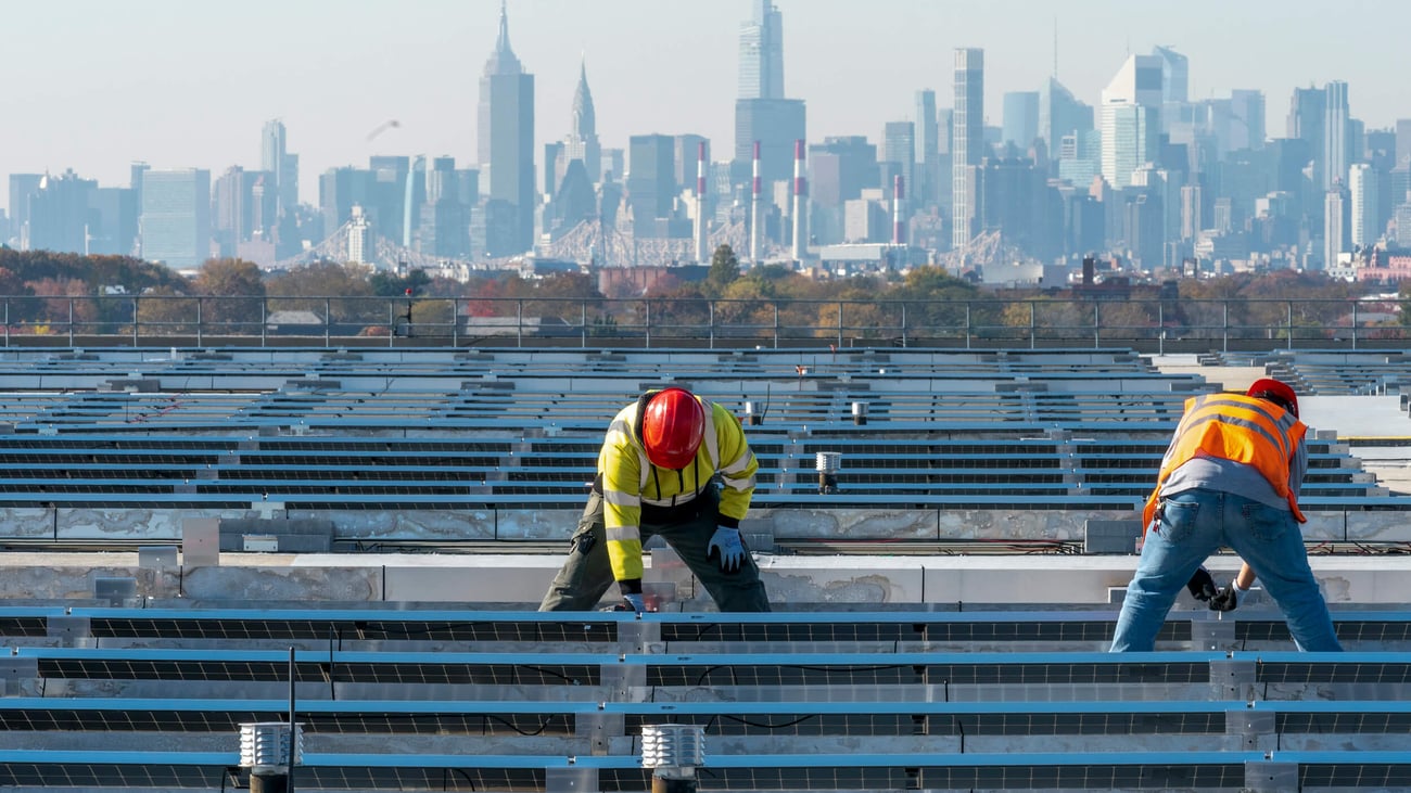 LegalWireDaily — EPA defends axing $7 billion solar program