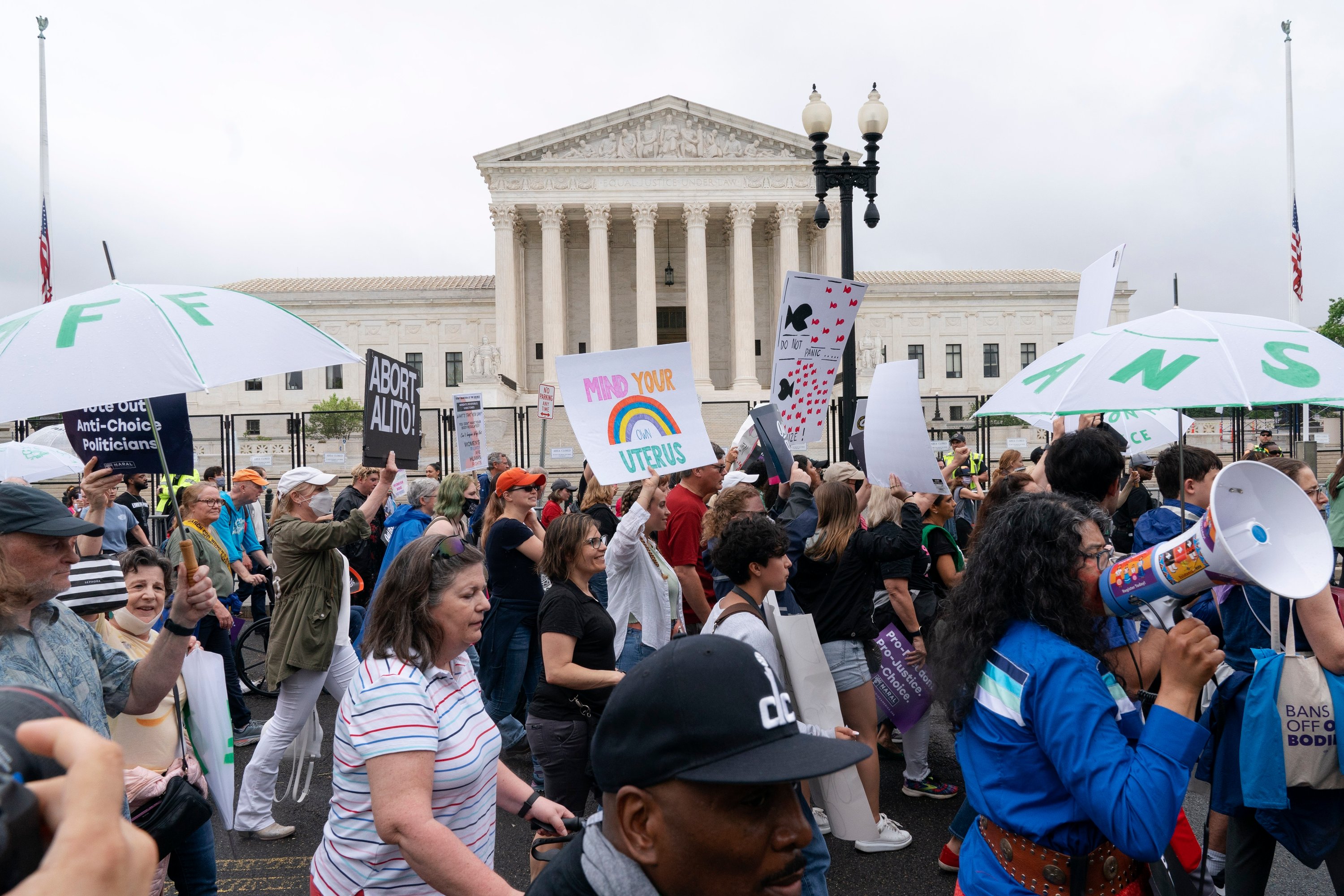 Here's What Life Was Like for American Women in America Before 'Roe v. Wade