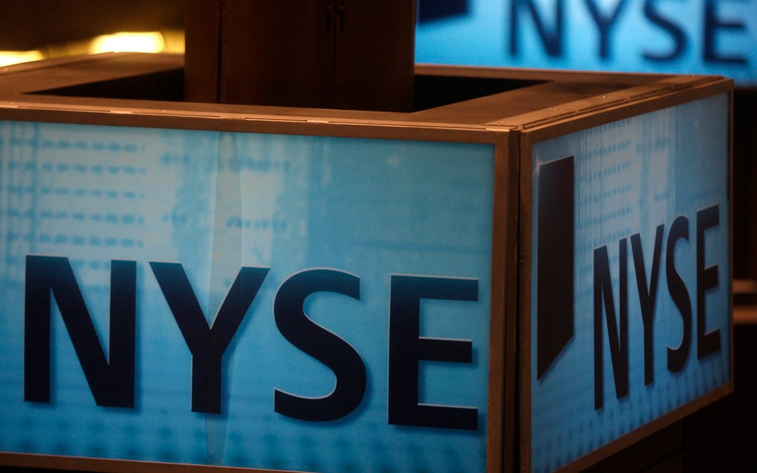 Markets fall, as good jobs data indicate no interest rate cuts