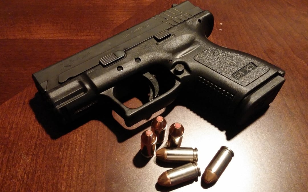 Accidentally shot bystander: Not murder