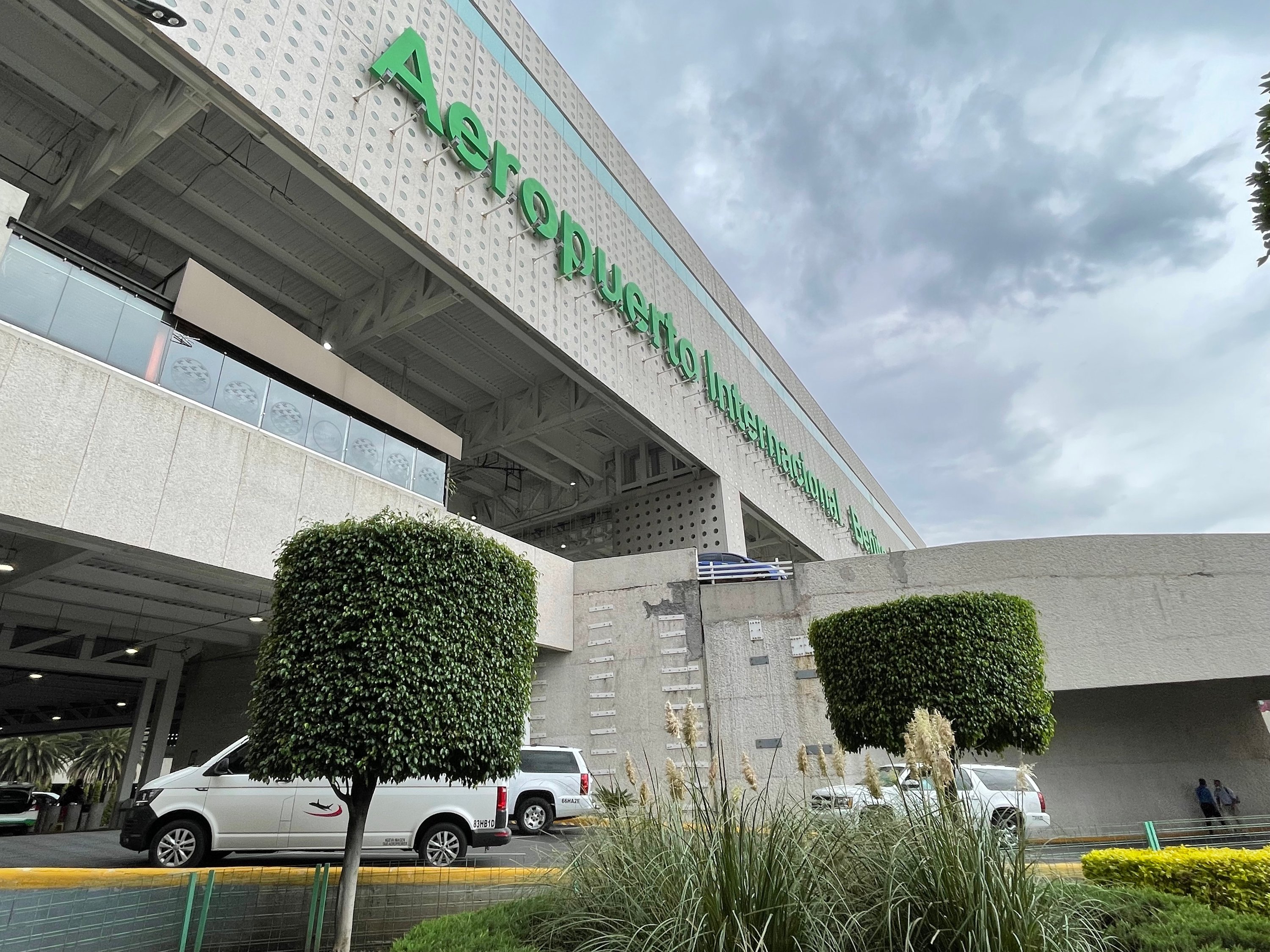 Mexico City Airport Terminal Sinking At Risk Of Collapse L pez mexico-city-airport-terminal-sinking-at-risk-of-collapse-l-pez