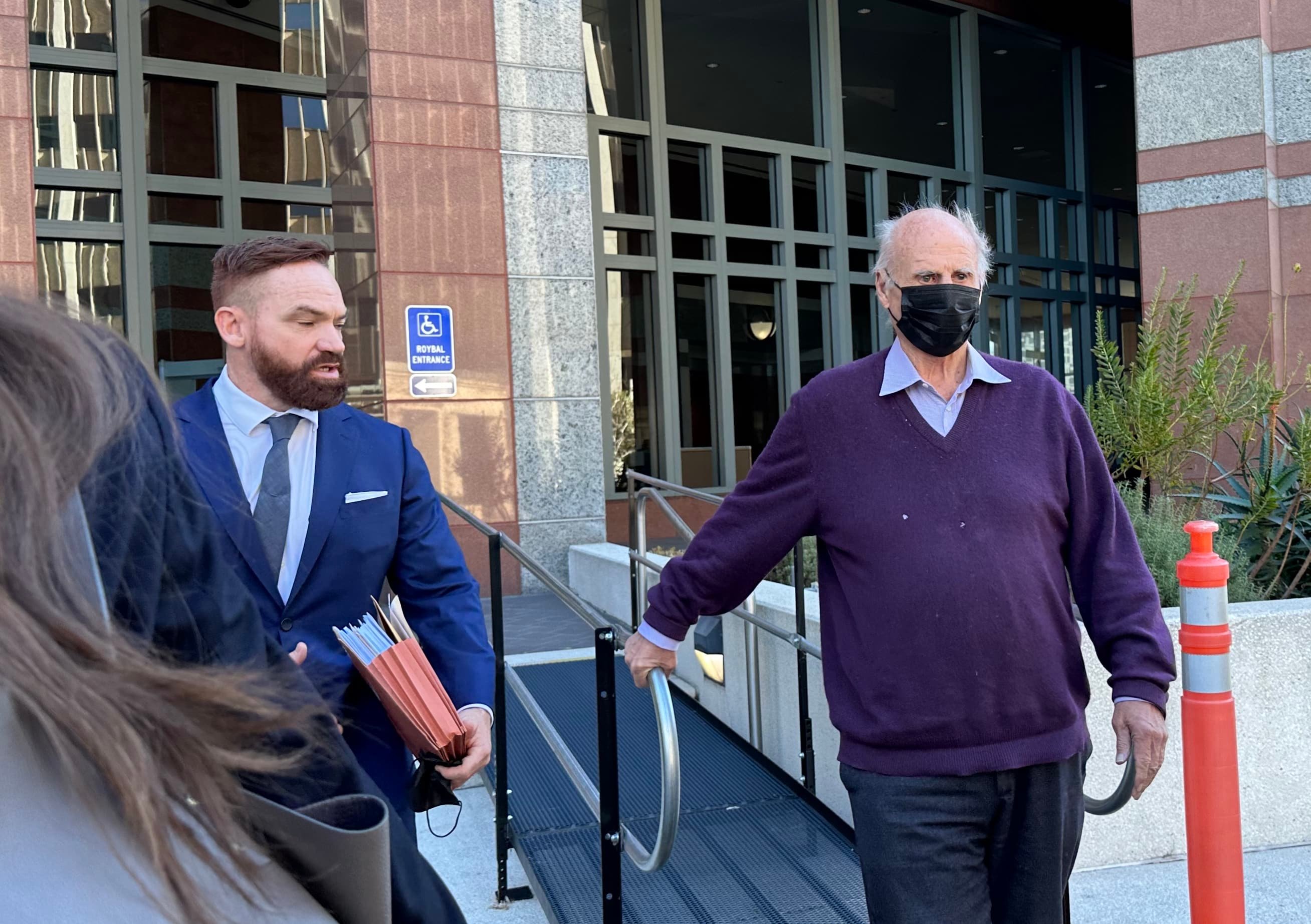 Defense experts testify that disbarred attorney Tom Girardi has