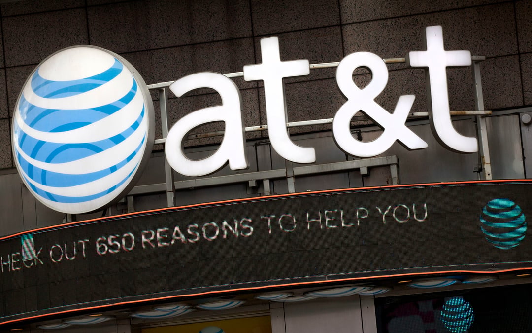 FCC fine against AT&T axed