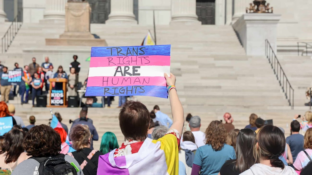 LegalWireDaily — Kansas City conversion therapy ban for minors under fire at Eighth Circuit