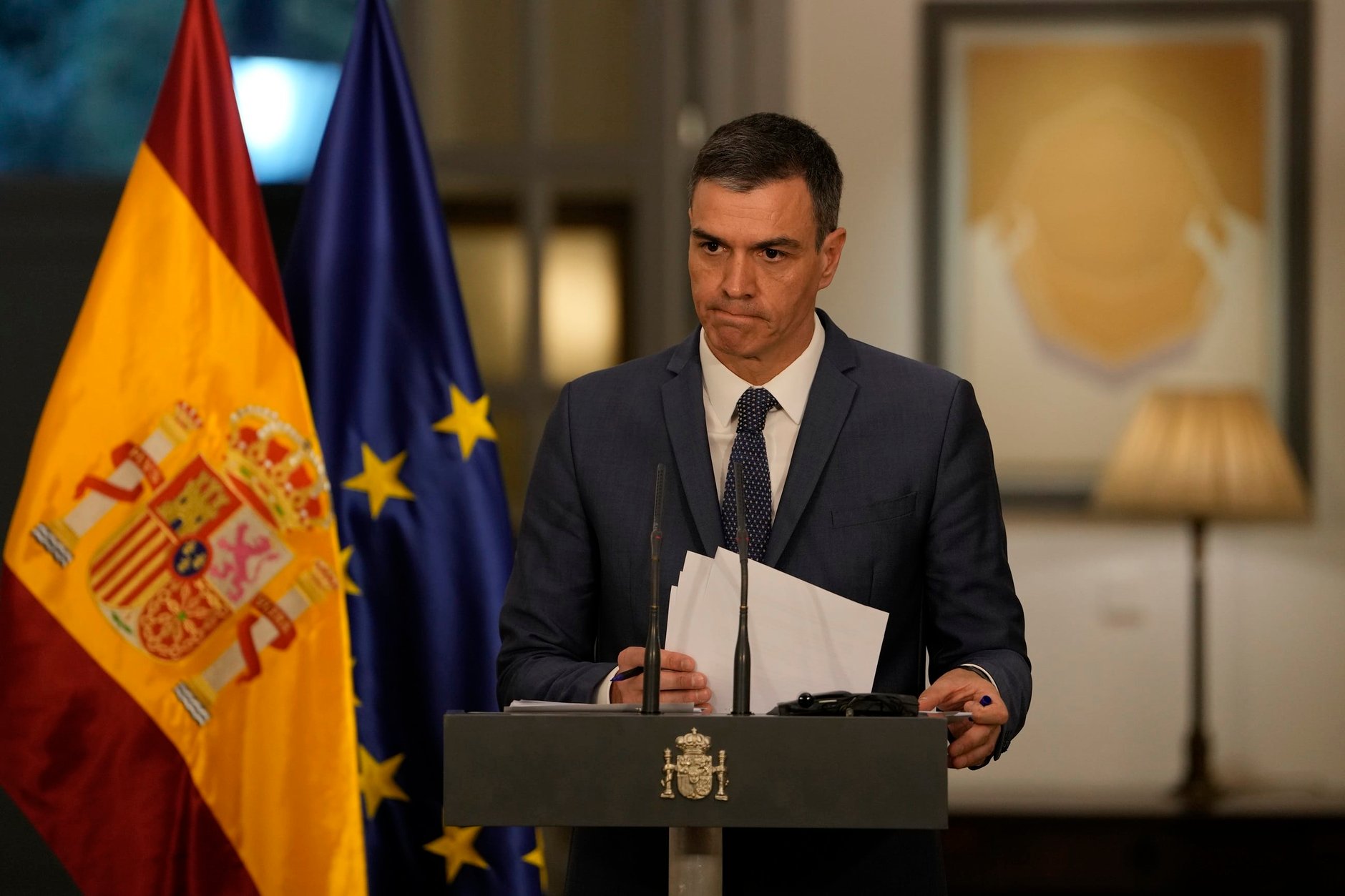 Socialist Spanish chief Sánchez mulls quitting amid corruption probe of wife | Courthouse News Service