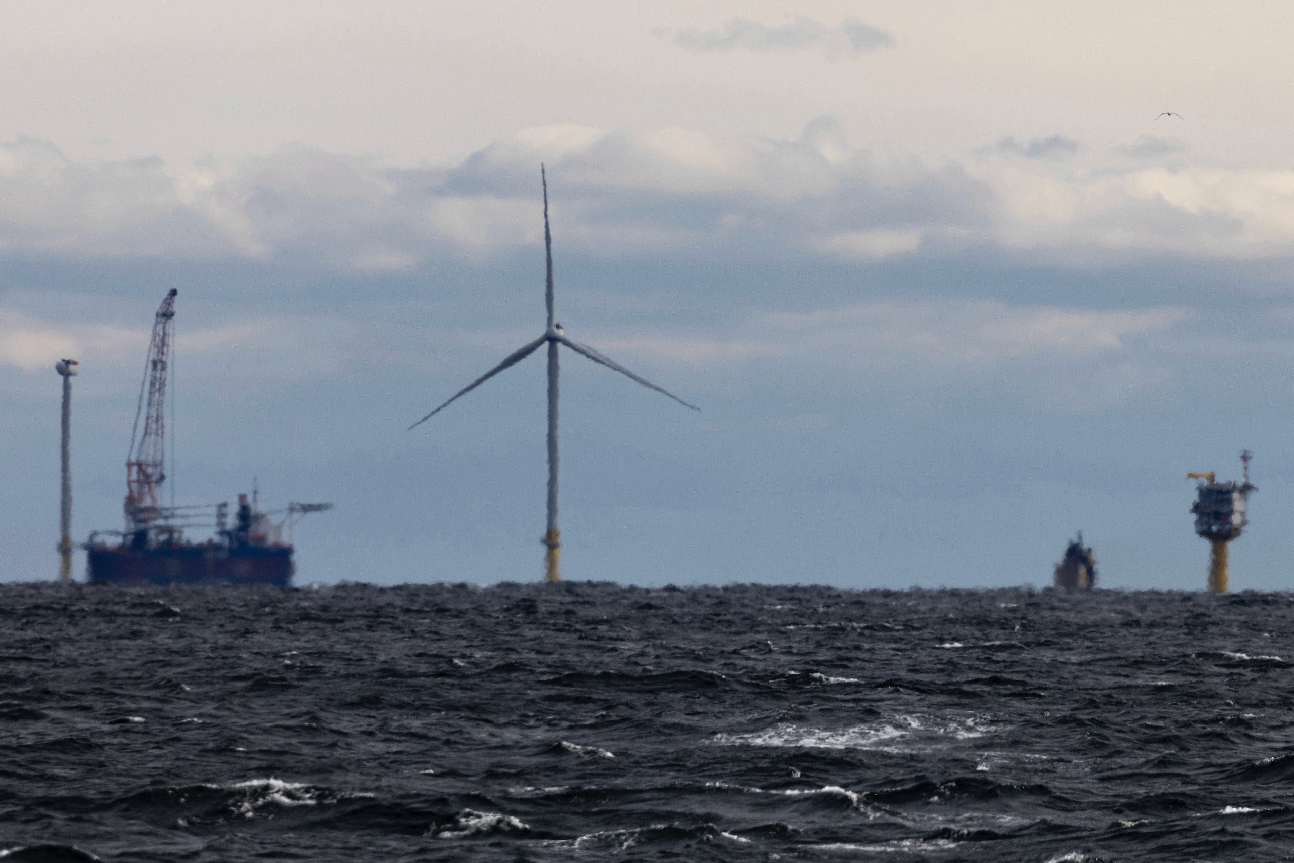 Offshore Wind Farms Show What Biden's Climate Plan Is Up Against - The New  York Times