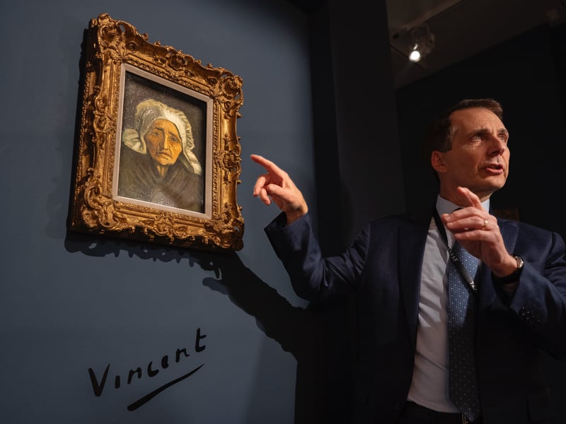 Bill Rau Old Masters and Roman statues vie for the attention of well-heeled ...