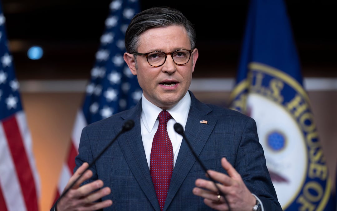 Republicans face mounting pressure to pay troops as shutdown drags on