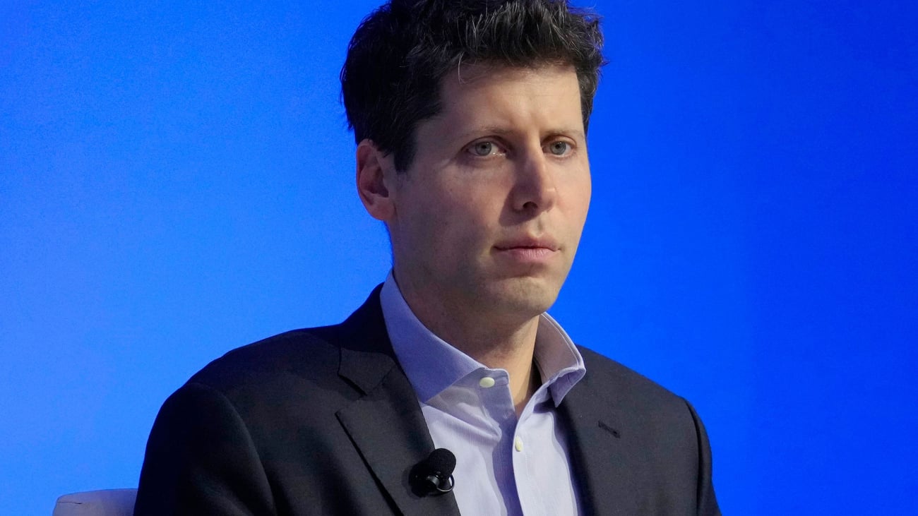 Man accused of throwing Molotov cocktail at OpenAI CEO’s home asks to delay arraignment