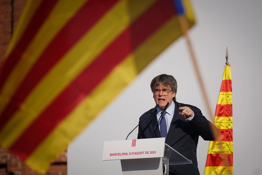 Self-exiled Catalan leader Puigdemont delays return to Spain