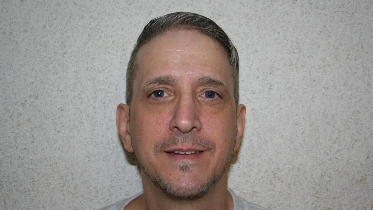 LegalWireDaily — Oklahoma’s Richard Glossip, who was nearly executed 3 times, granted bond while awaiting retrial