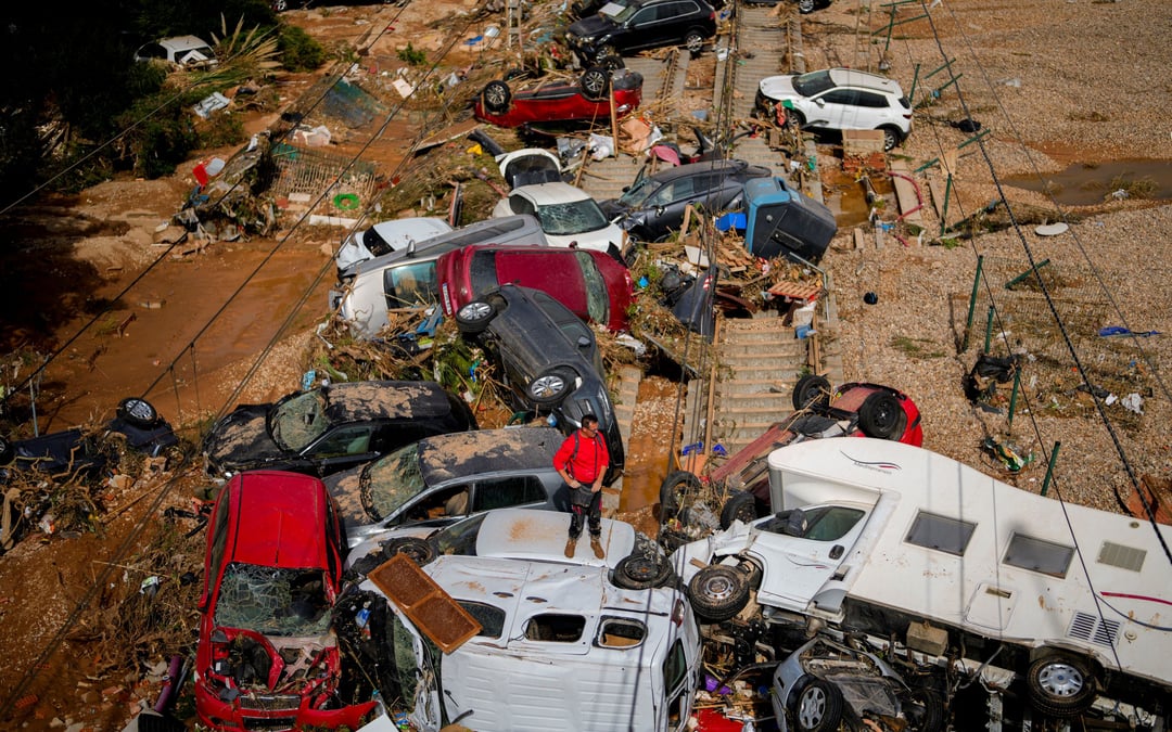 Spain regional leader resigns, a year after deadly floods