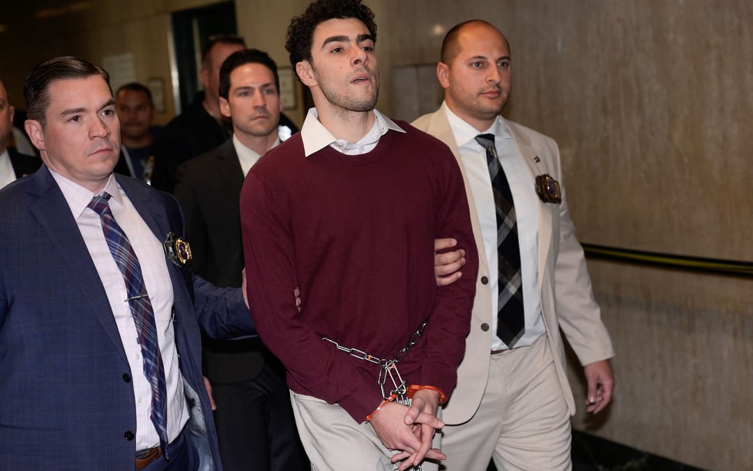 Luigi Mangione suggests UnitedHealthcare meddled in his murder case