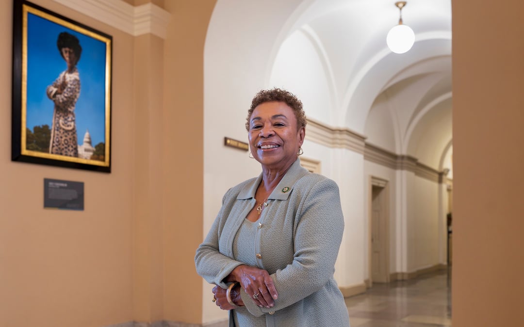 Former congresswoman Barbara Lee launches run for Oakland mayor