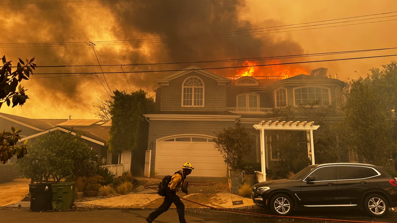 Judge poised to reject challenge to insurer bid to recoup wildfire losses