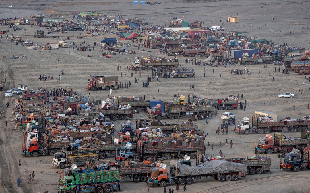 Islamabad says more than 100,000 Afghans left Pakistan in April
