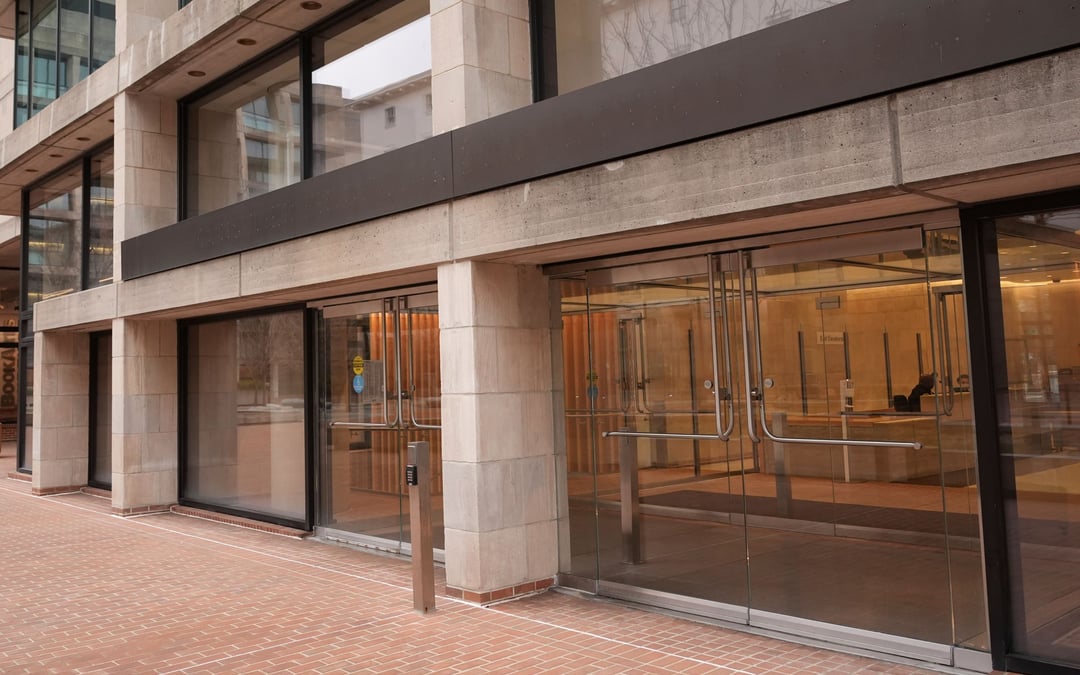 Federal judge blocks gutting of consumer watchdog agency