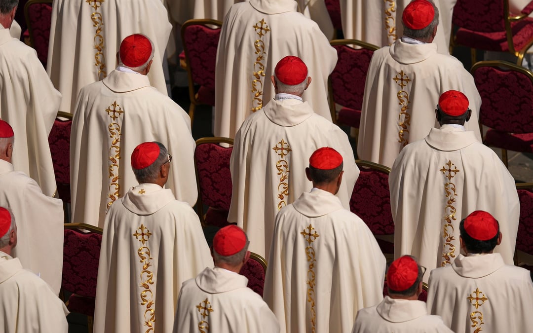 Who are the contenders to be pope? They include a theologian, a diplomat and a simple street priest