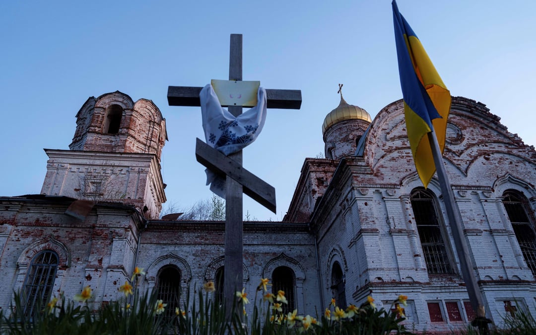 Russia resumes attacks on Ukraine after Easter truce