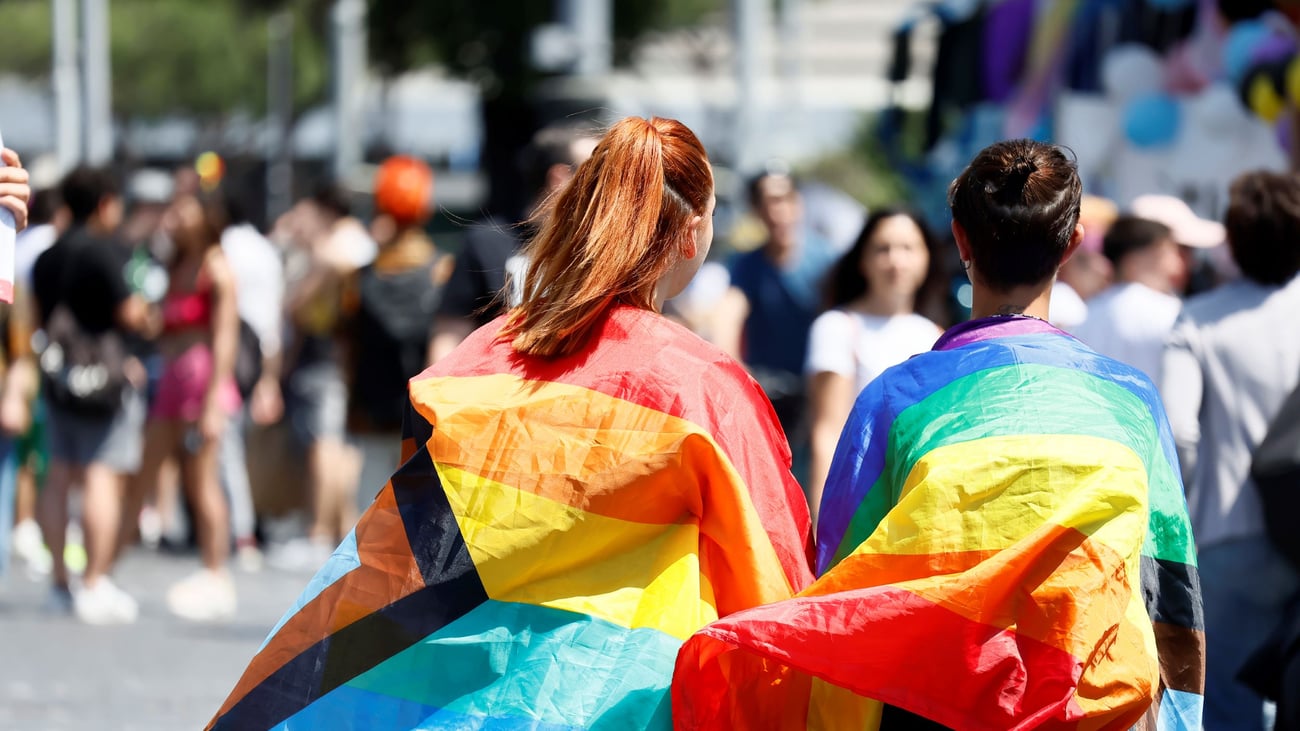 Eighth Circuit lets Iowa enforce school book ban, LGBTQ+ teaching limits
