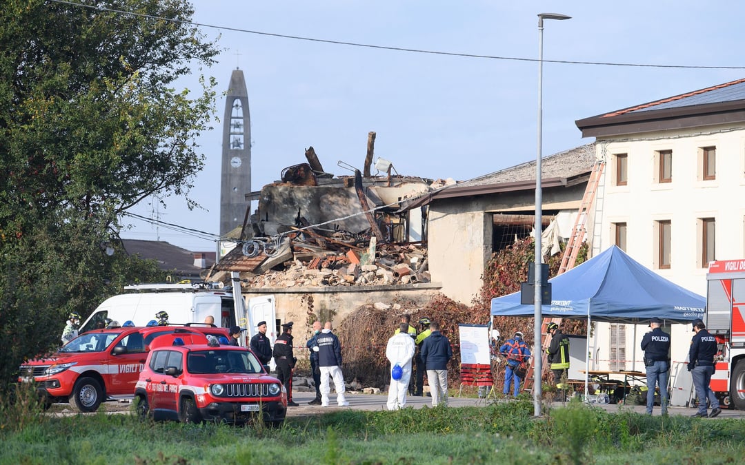 3 Italian carabinieri killed in apparently deliberate farmhouse explosion