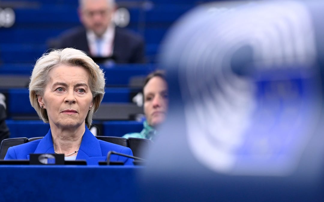 EU chief survives confidence votes in fractious Parliament