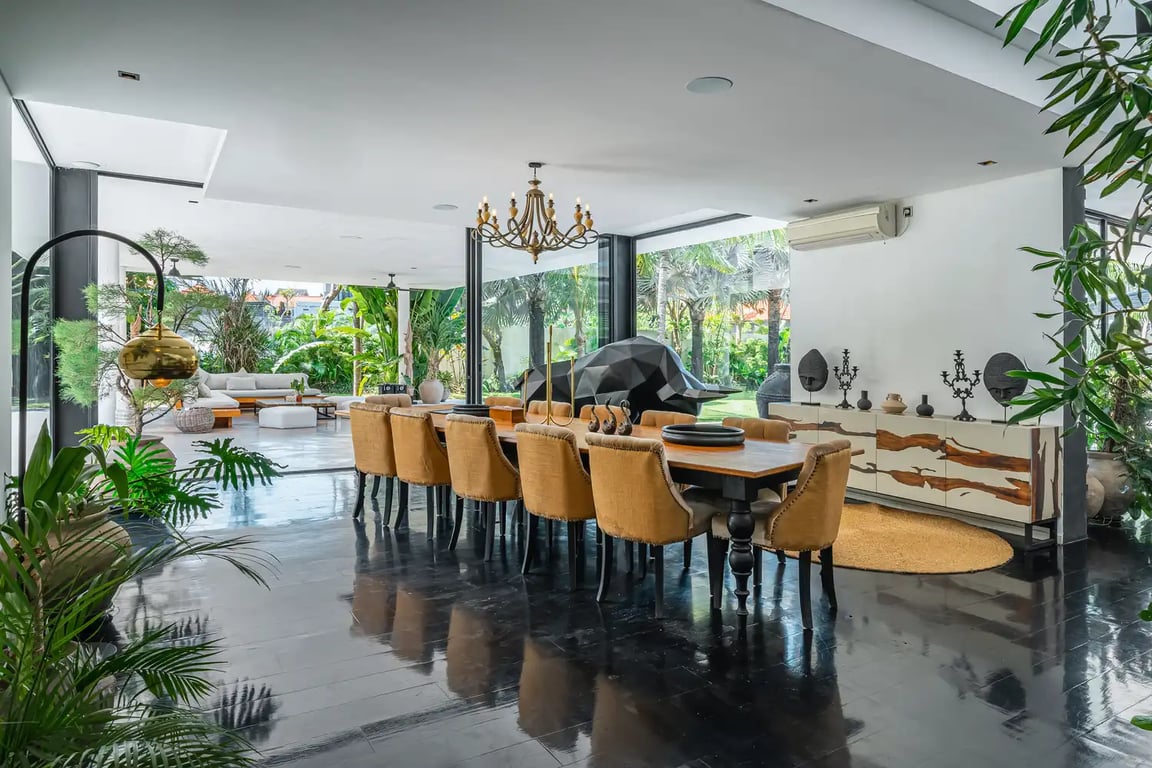Bull House bali