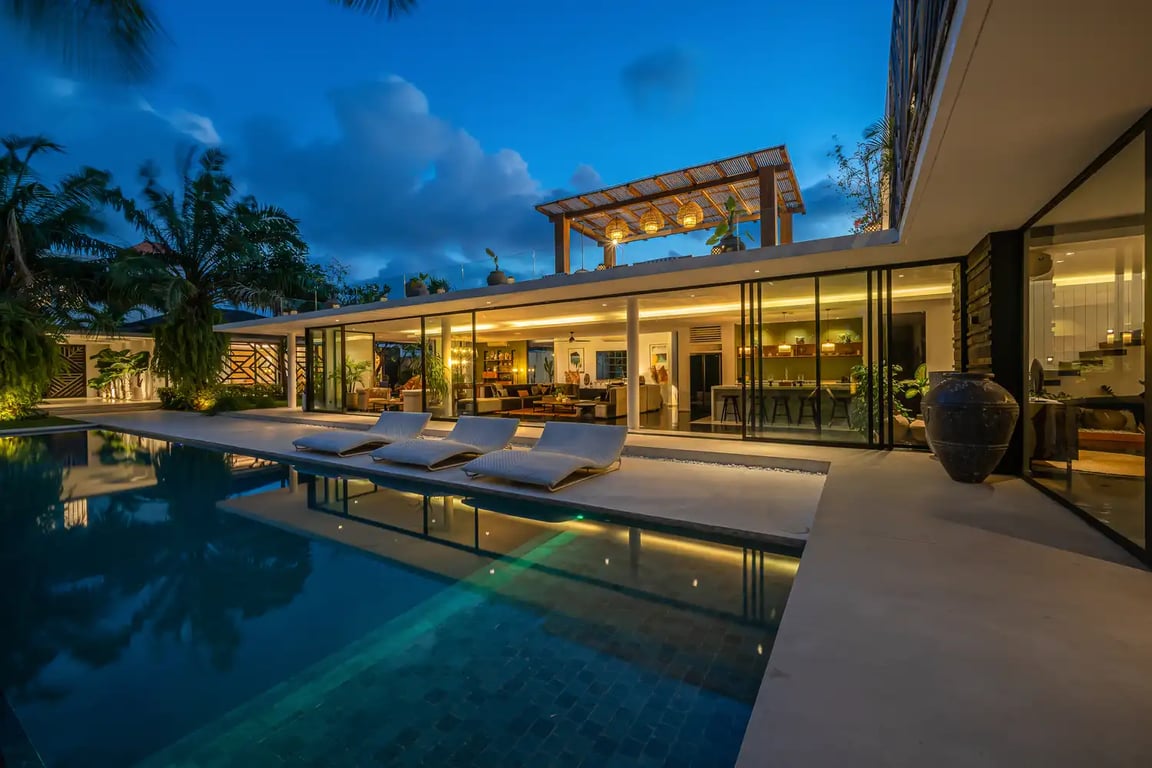 Bull House bali